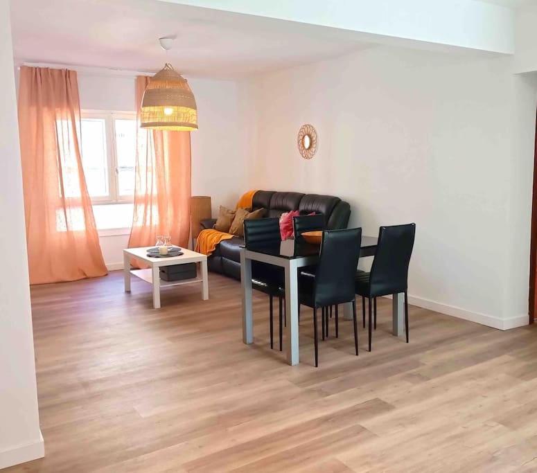Piso Centrico Cerca De La Playa Apartment Castro Urdiales Luaran gambar